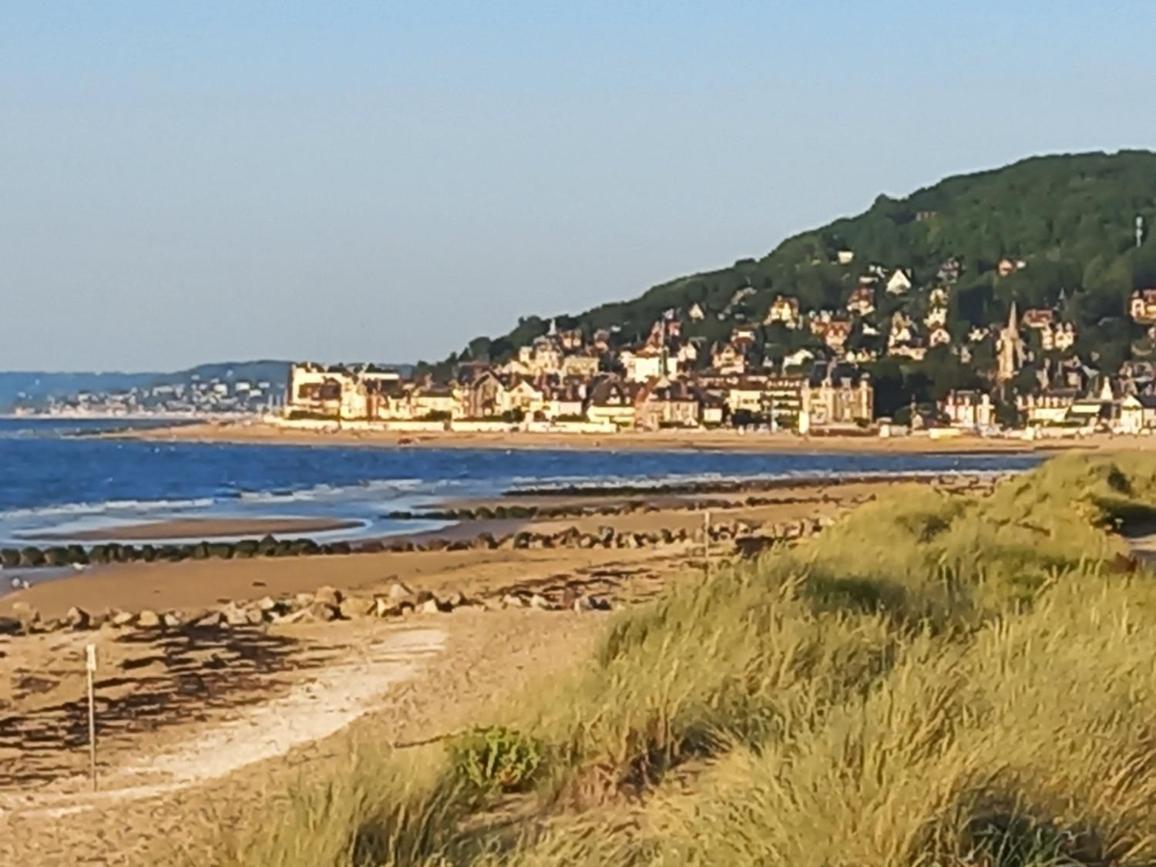 O Douceurs Sucrees Cabourg Bed and Breakfast Buitenkant foto